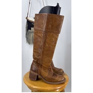 Viral Frye Vintage Tan Cuffed Campus Boots 6.5